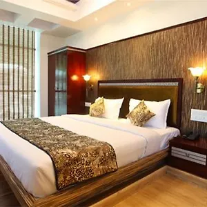 Tigers Roare Hotel Thekkady